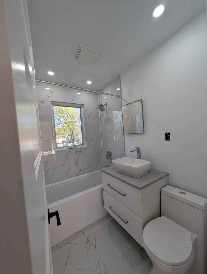 11269 Avenue Hénault - Photo 6 of 22