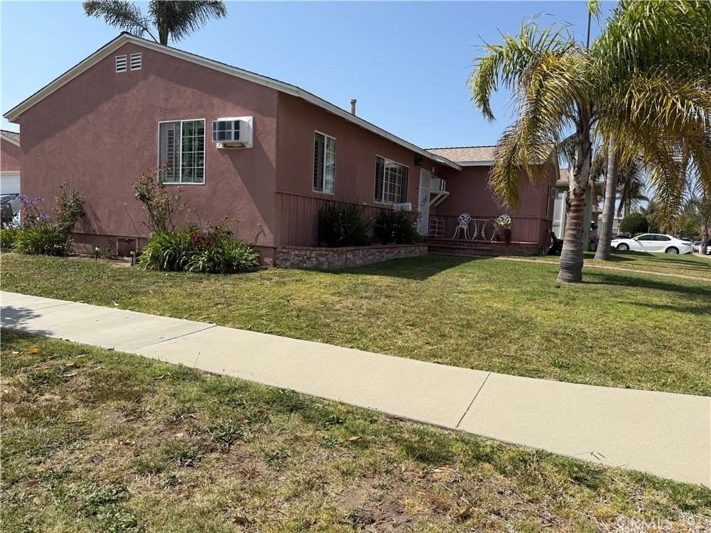 24139 Ravenna Ave - Photo 2 of 31