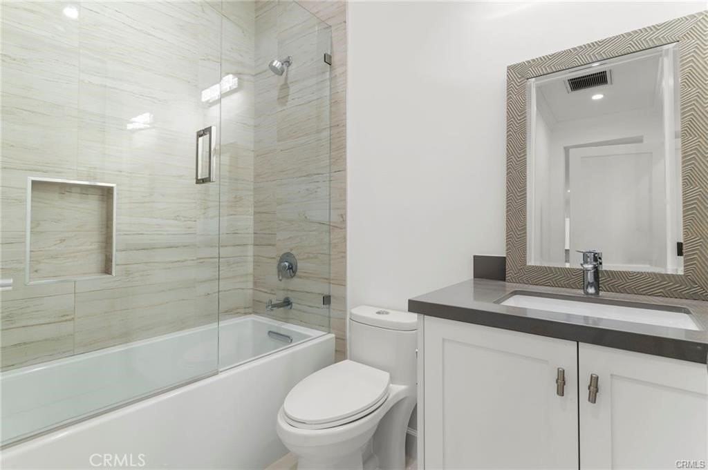 5535 Vanalden Ave - Photo 7 of 20