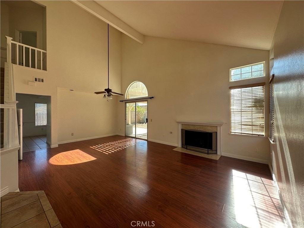 39542 Del Val Dr - Photo 2 of 10