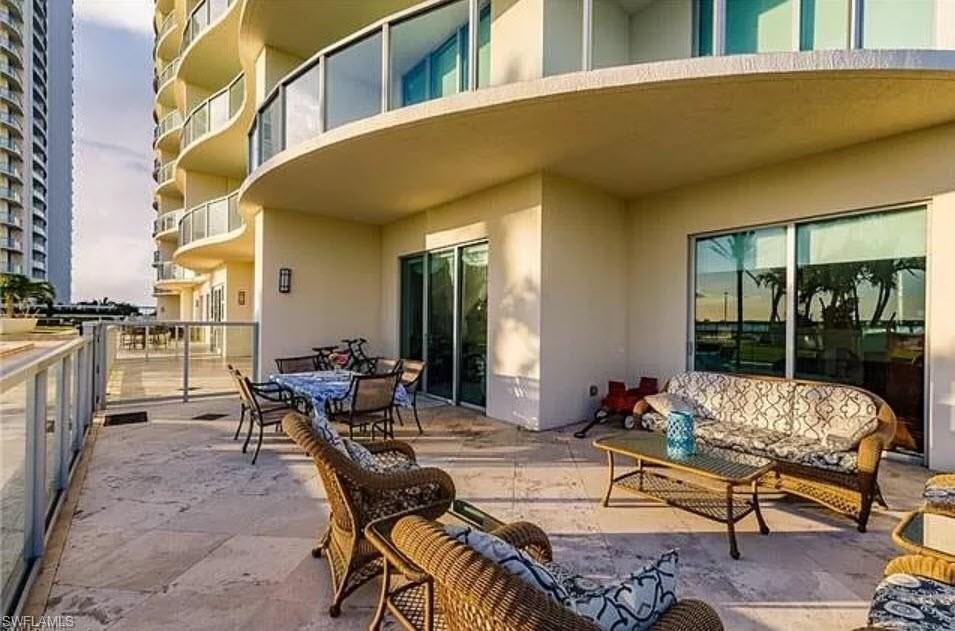 3000 Oasis Grand Blvd #401 - Photo 5 of 32