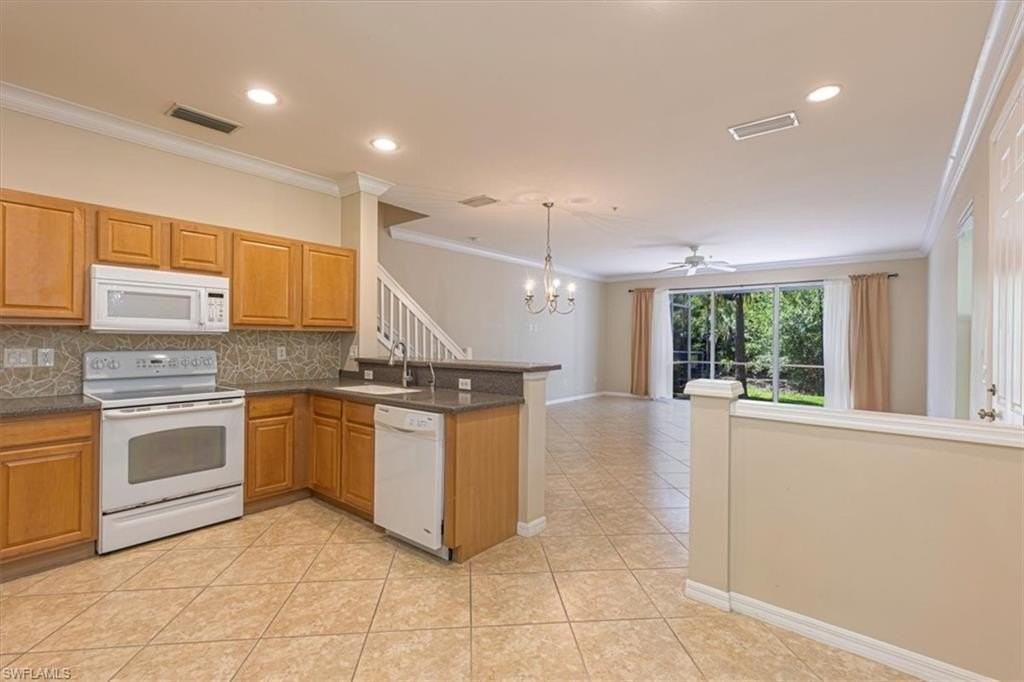 16173 Caldera Ln #39 - Photo 4 of 17