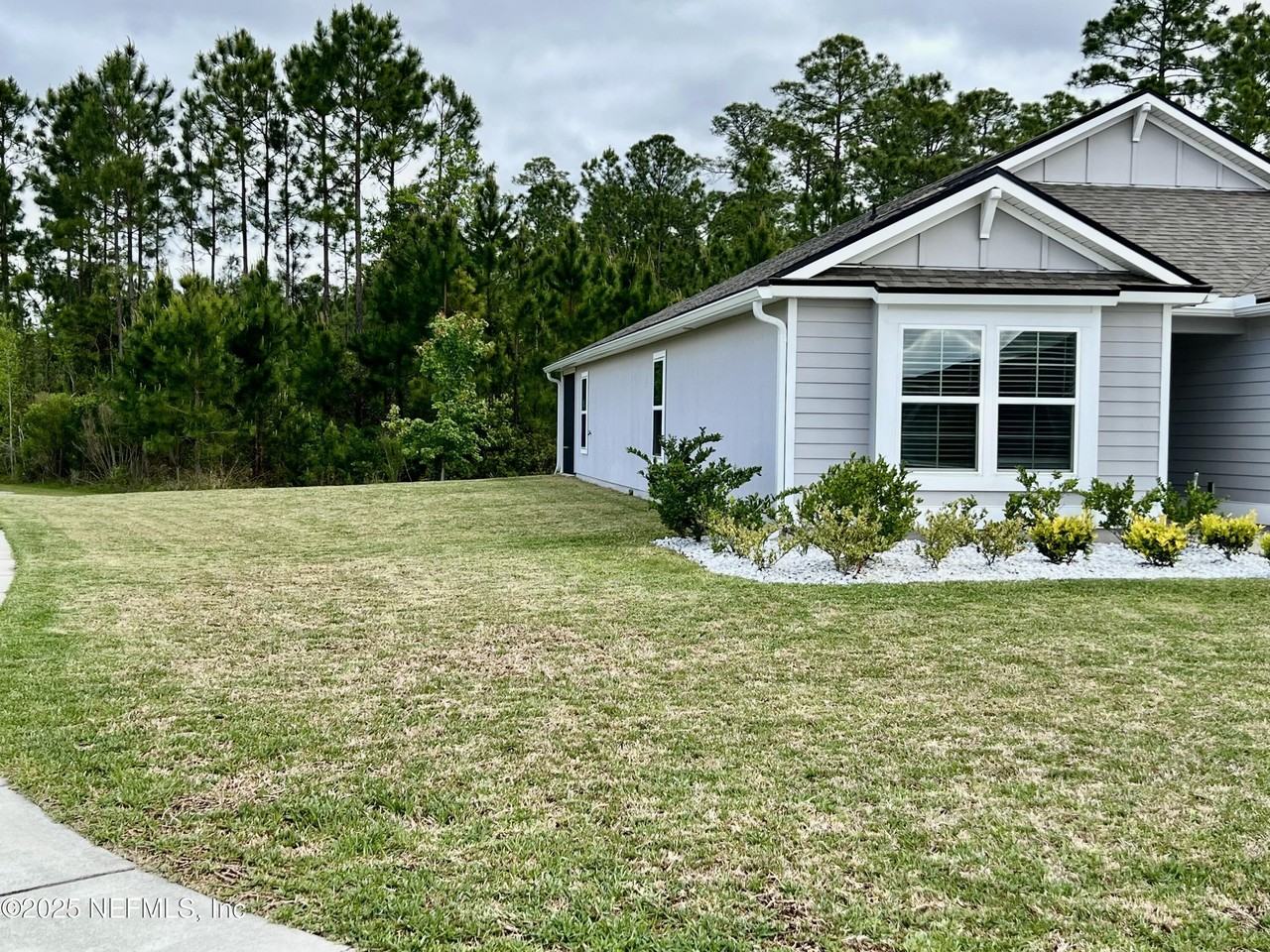 70305 Winding River Dr - Photo 5 of 34