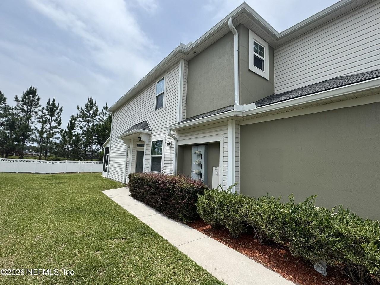 670 Grover Ln - Photo 2 of 39