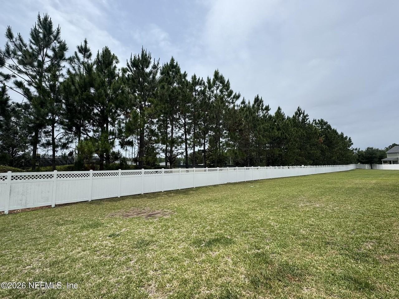 670 Grover Ln - Photo 5 of 39
