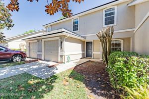 featured image of 1630 Vineland Cir #B