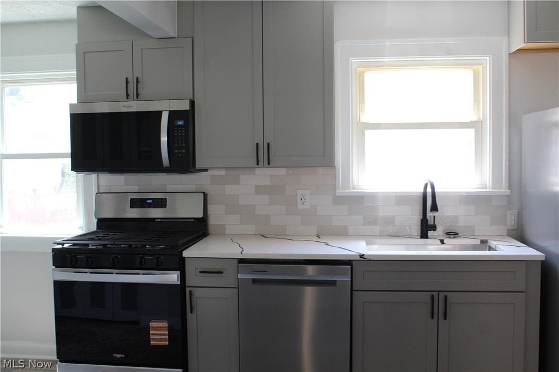 3629 W 130th St - Photo 7 of 36