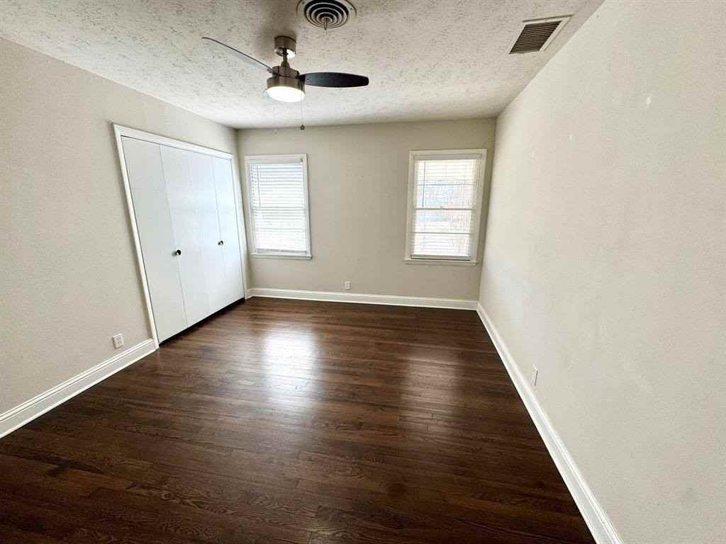 112 Savannah St - Photo 6 of 20