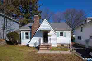 31 Spring Valley Avenue Whole house. - Photo 1 of 1