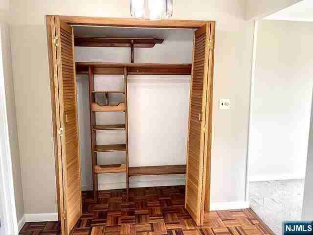 119 Hastings Ave - Photo 4 of 10