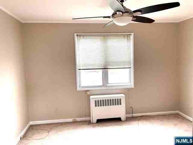 119 Hastings Ave - Photo 6 of 10