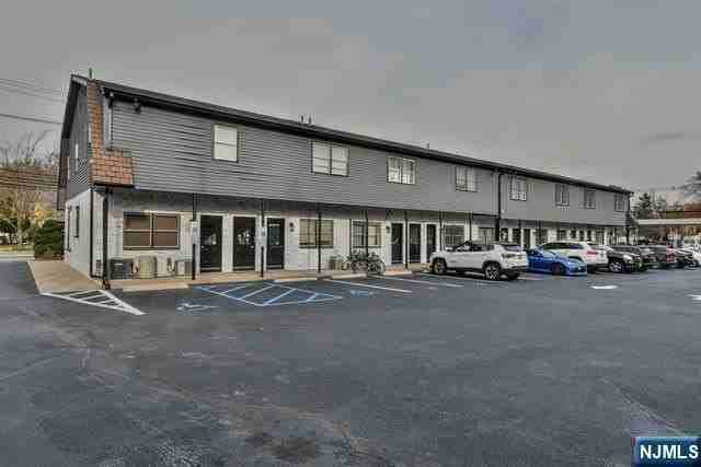 53 Newark Pompton Tpke ## 67 - Photo 3 of 21