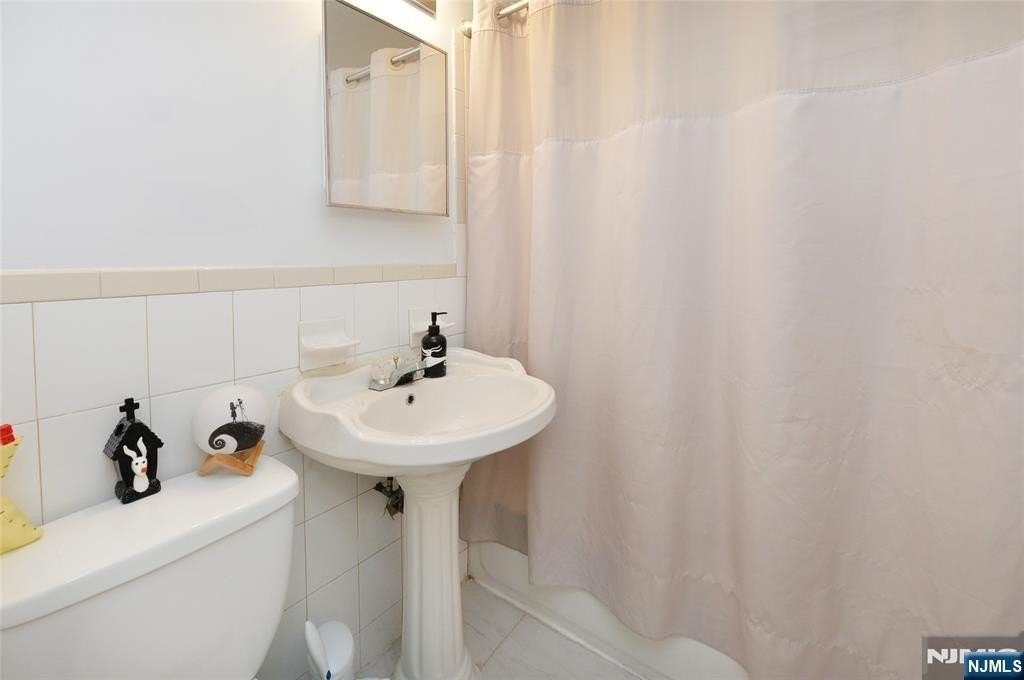 41 New York Ave - Photo 5 of 15