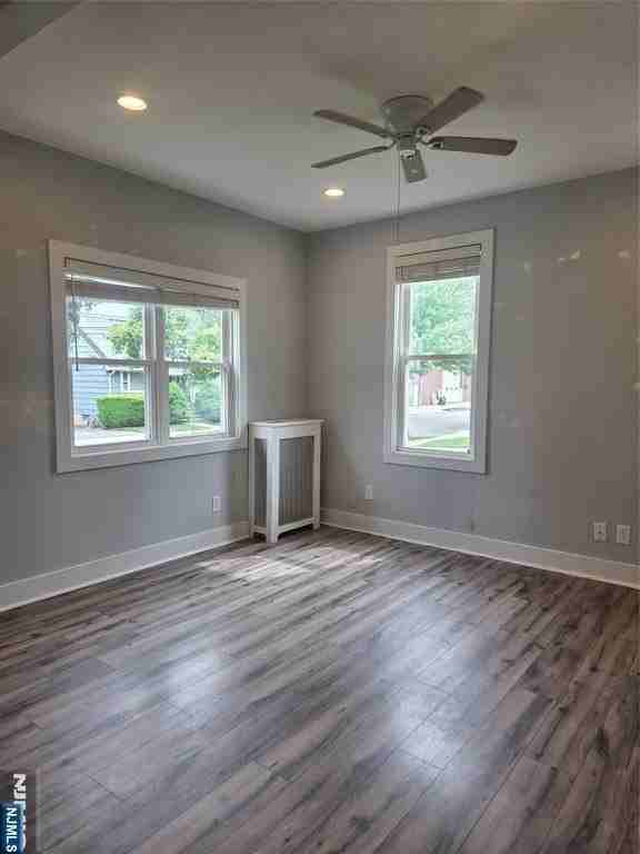 336 10th St - Photo 5 of 15