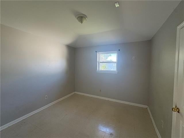 9018 Amour Dr - Photo 4 of 6