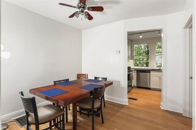 5607 Prytania St #F - Photo 5 of 10