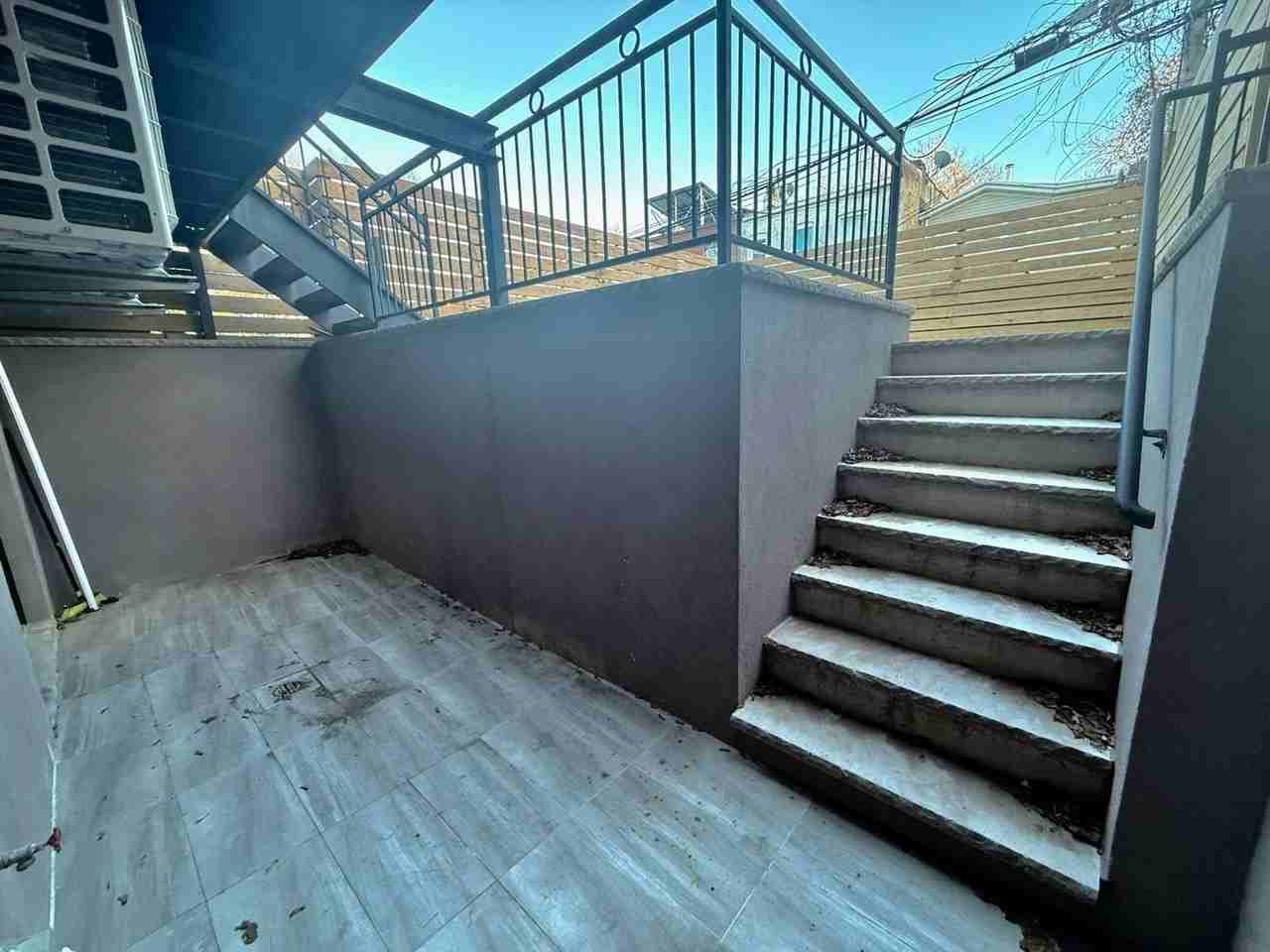 458 Decatur St - Photo 7 of 9