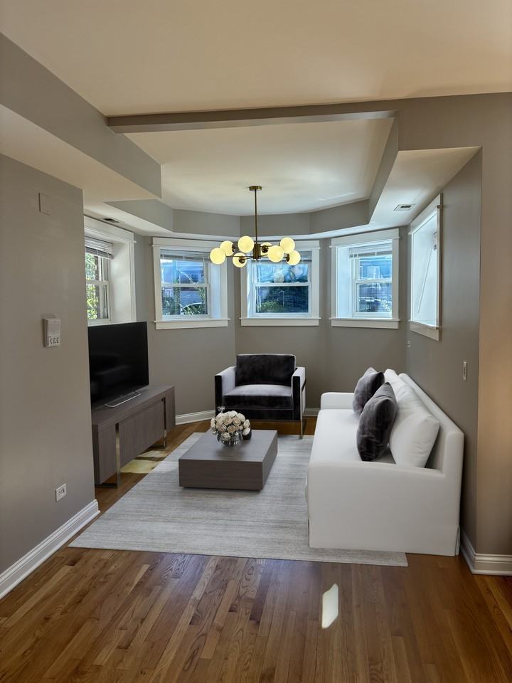 1520 W Birchwood Av-G #1520G - Photo 2 of 17
