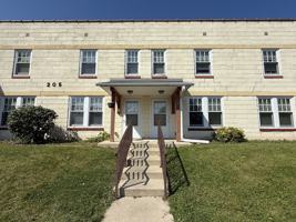 featured image of 205 Birch Ave #2