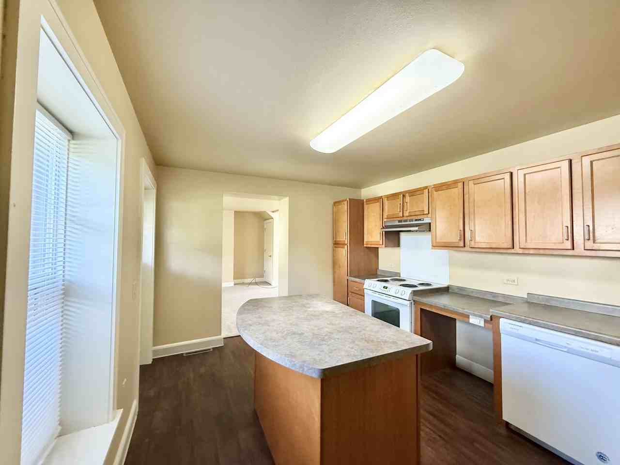 205 Birch Ave #2 - Photo 3 of 17