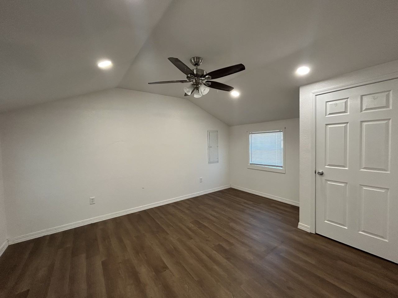21922 Branson Rd #1 - Photo 5 of 9