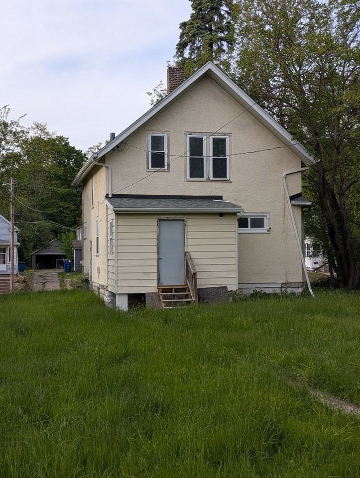 3116 11th Avenue C - Photo 4 of 12