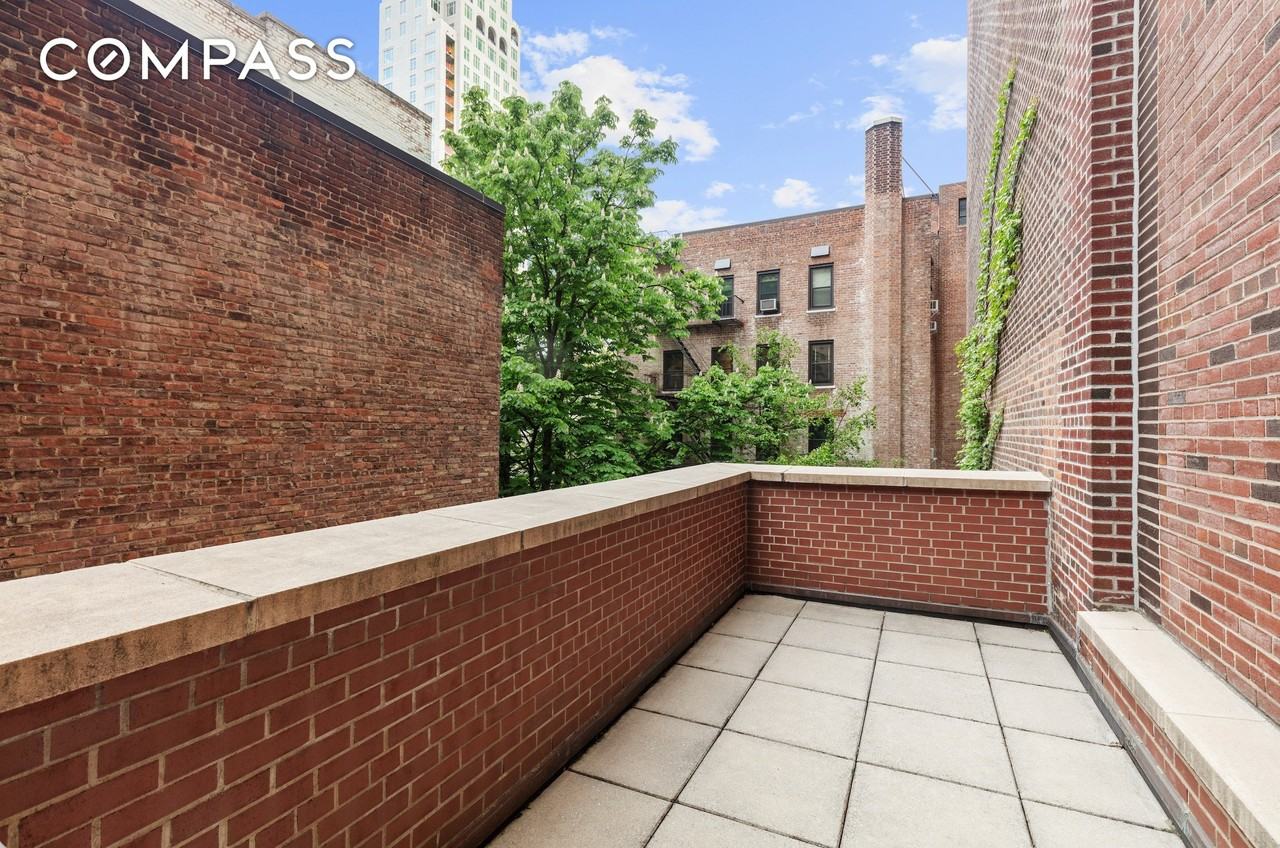 218 E 79th St #PH - Photo 7 of 7