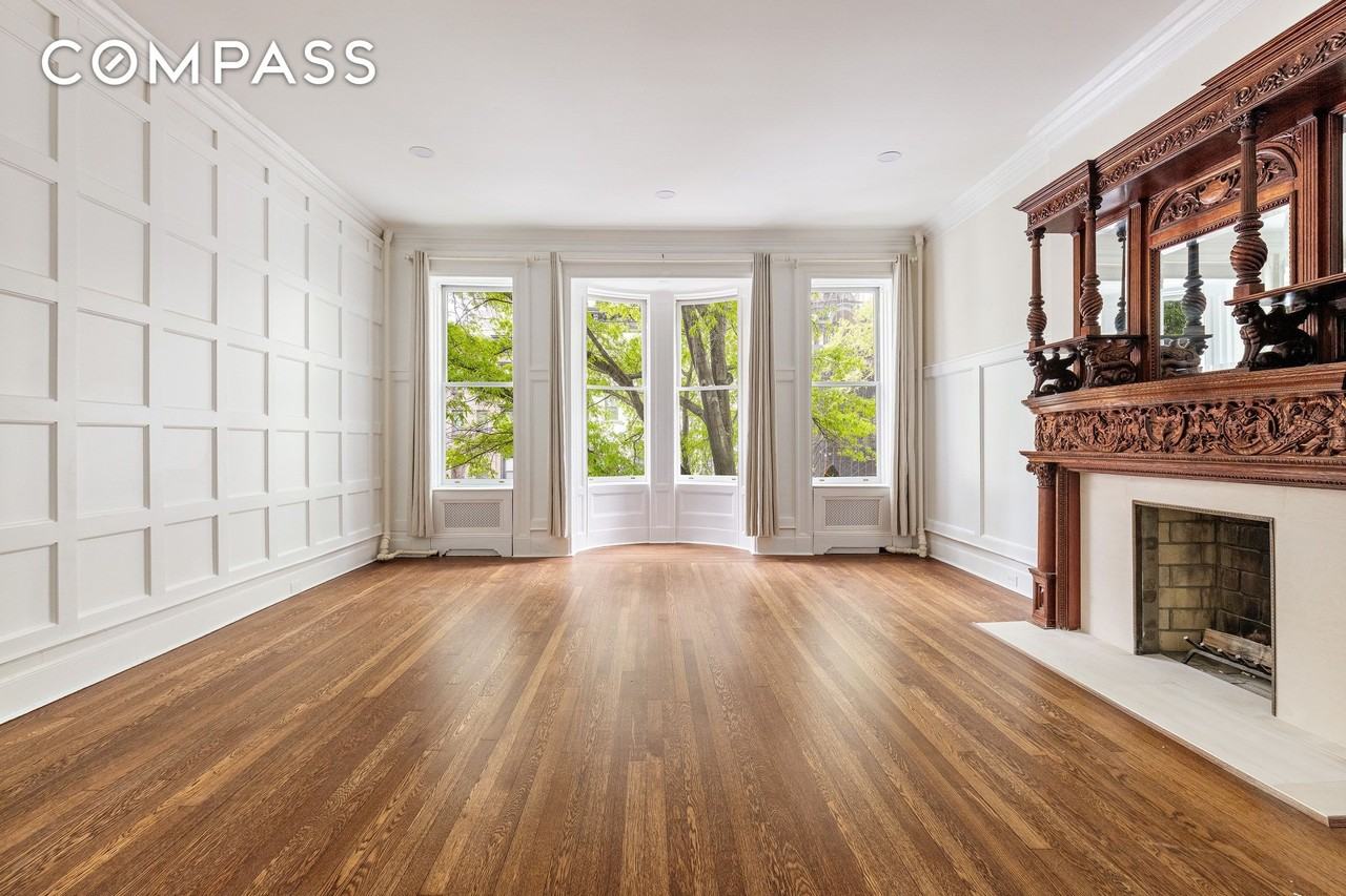 129 E 61st St #3 - Photo 5 of 12