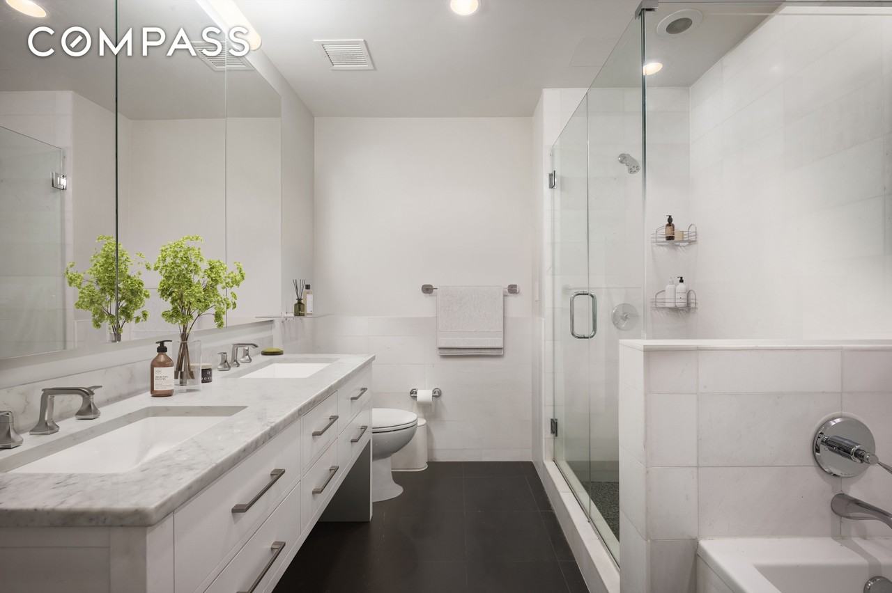 125 W 22nd St #8B - Photo 5 of 9