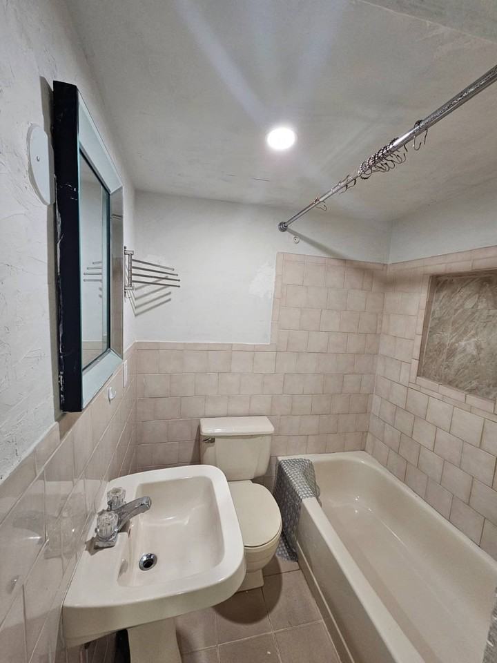 4534 Sw 1st St #2 - Photo 7 of 10