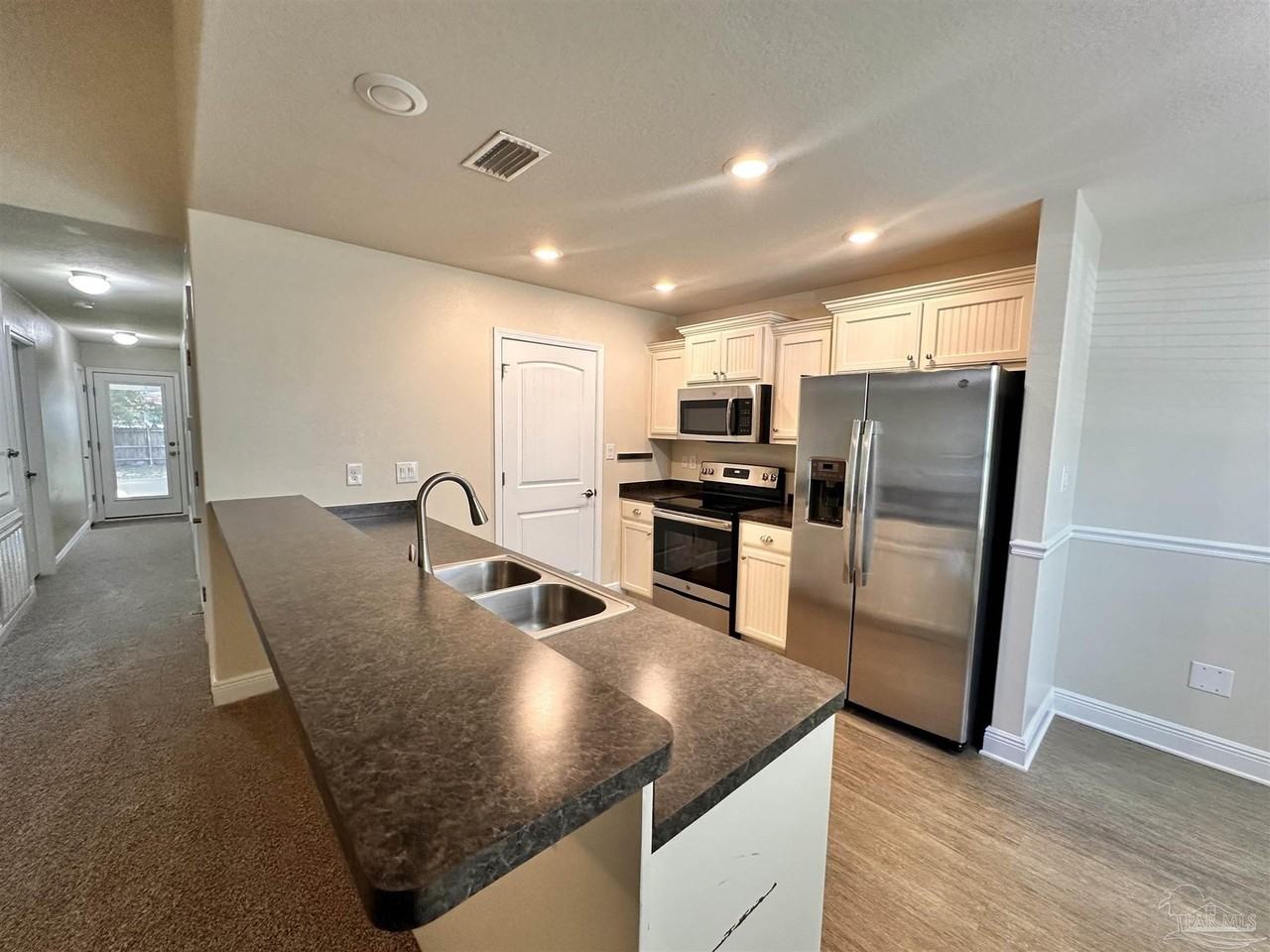 13 Elegans Ave - Photo 4 of 17
