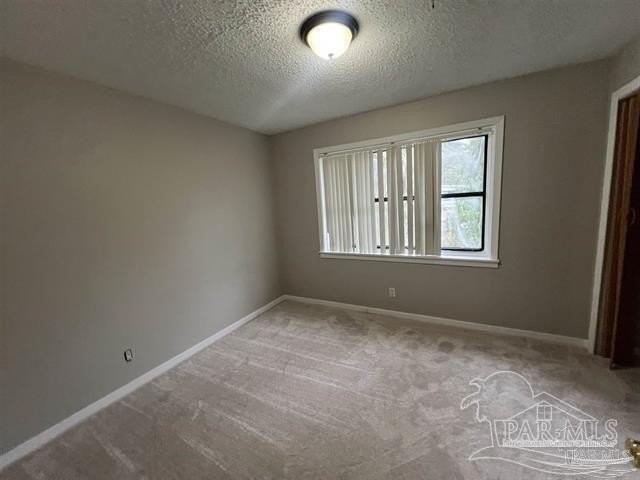 5733 Orange St - Photo 5 of 32