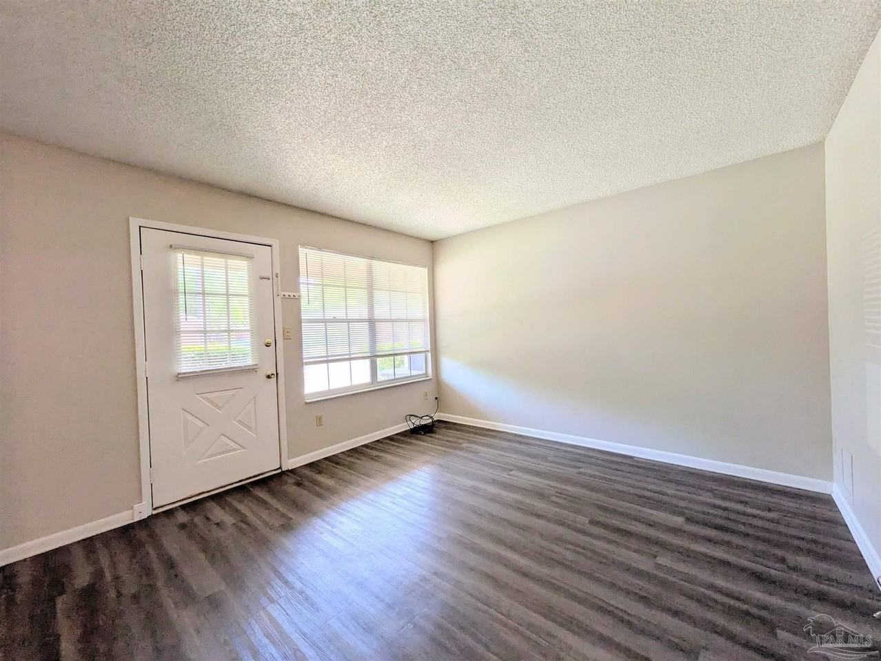 6288 Hamilton Bridge Rd #502 - Photo 4 of 19
