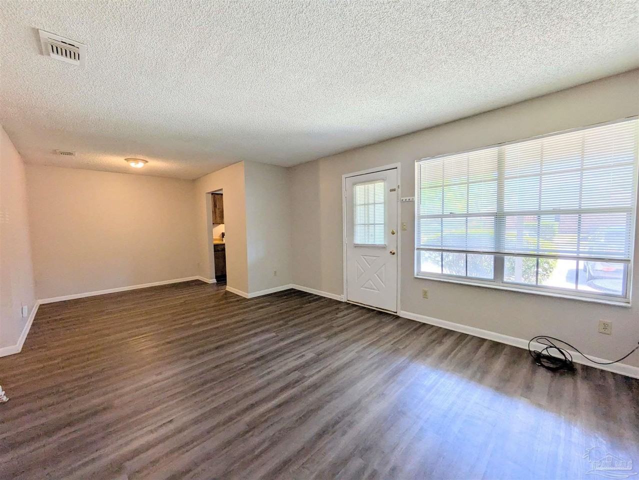 6288 Hamilton Bridge Rd #502 - Photo 5 of 19