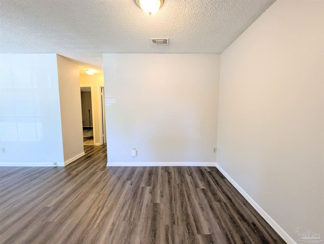 6288 Hamilton Bridge Rd #502 - Photo 7 of 19