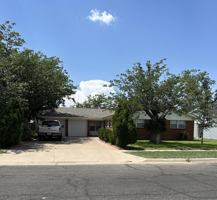 featured image of 3326 W Dengar Ave