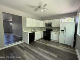 featured image of 124 Spruce Ln #124