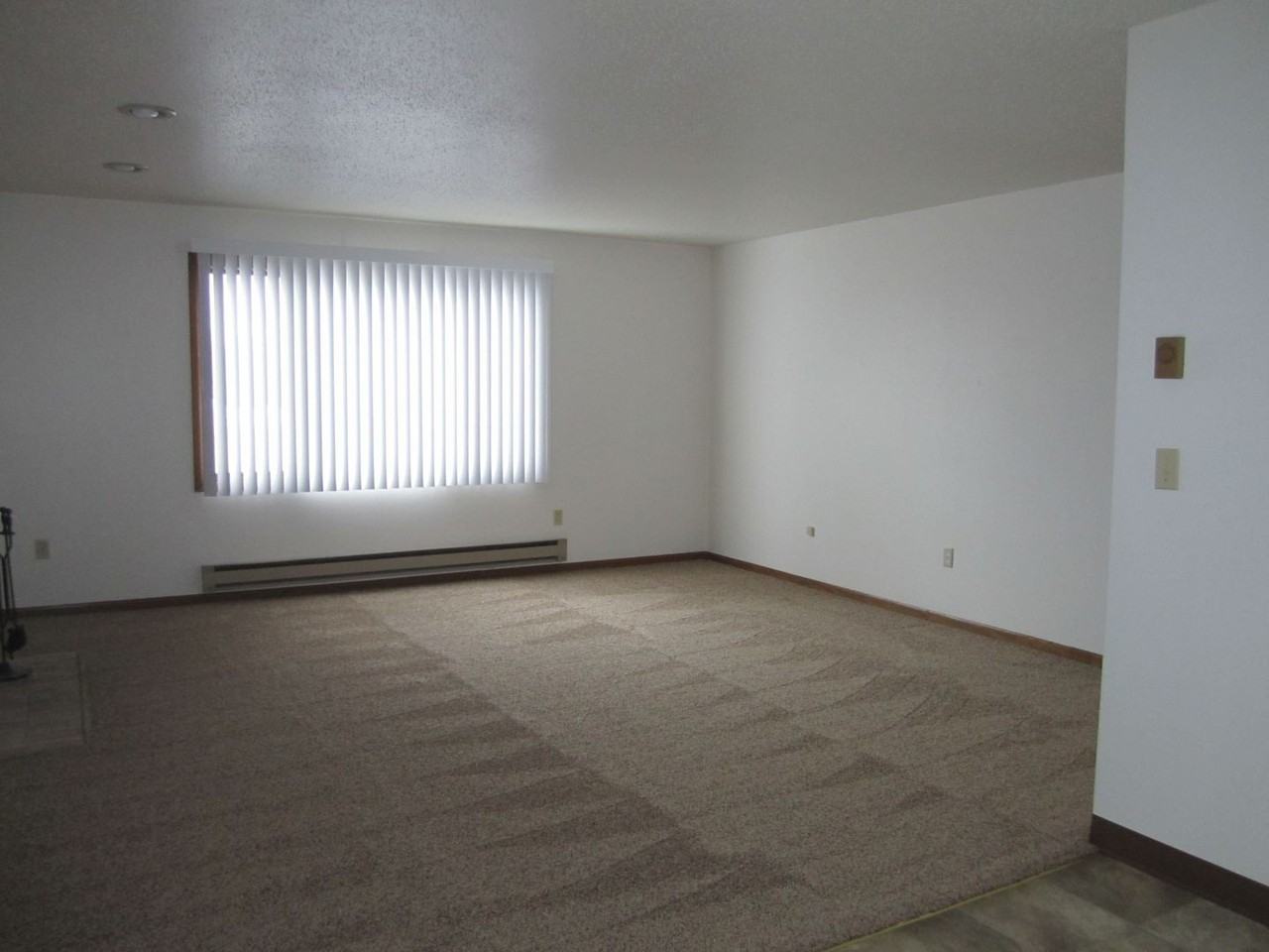 Loy Apartments - Photo 2 of 9