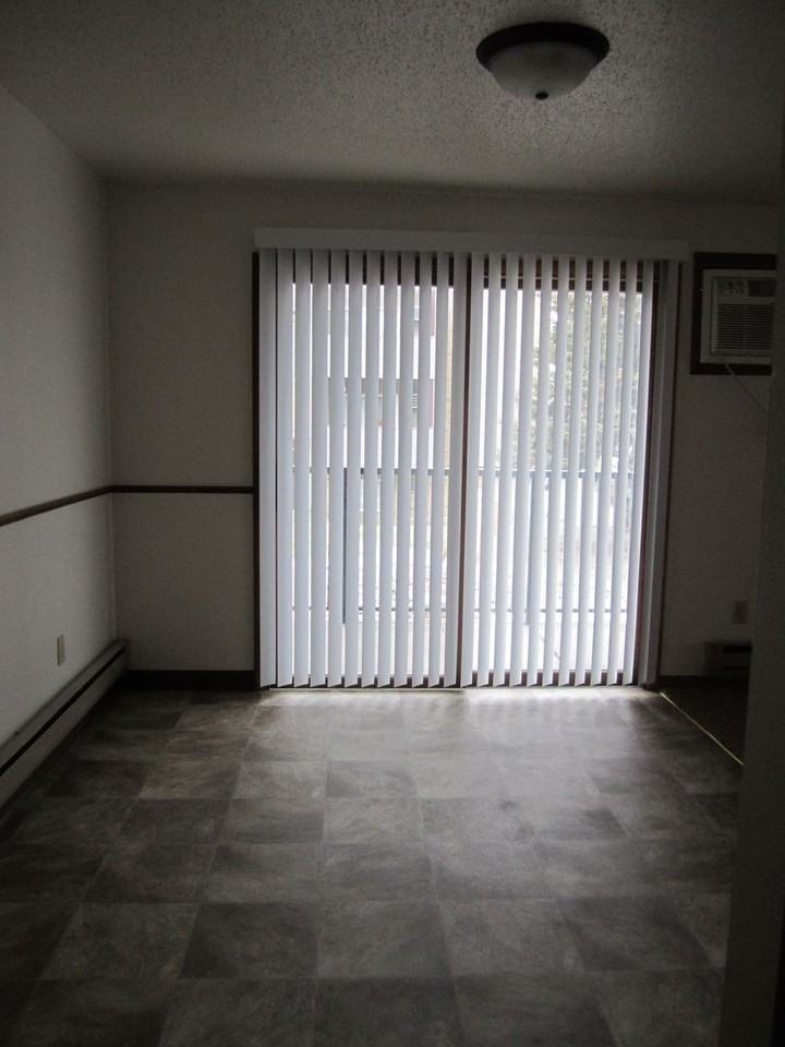 Loy Apartments - Photo 3 of 9