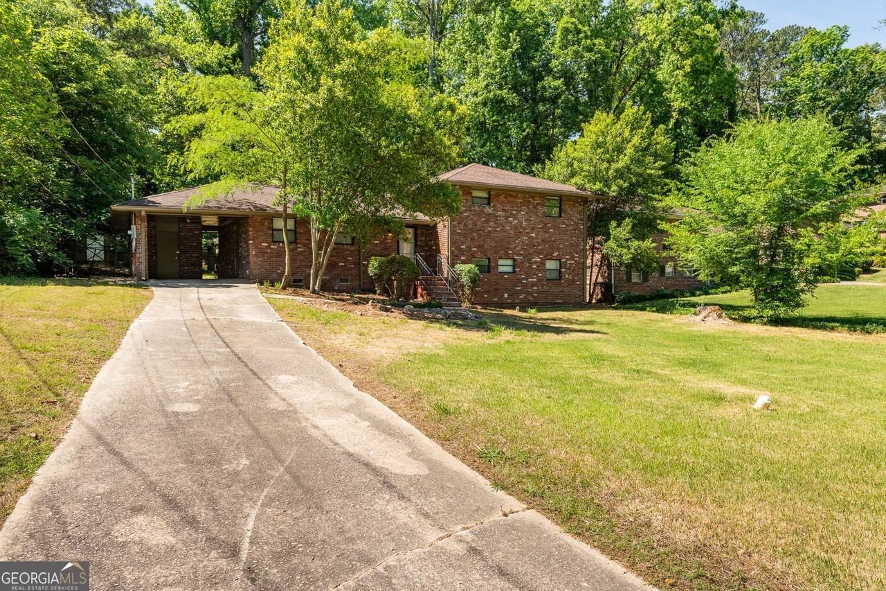 1947 Farris Dr - Photo 2 of 34