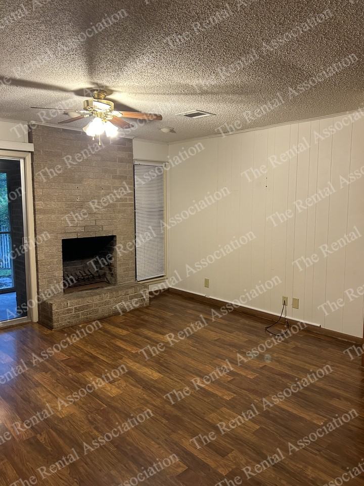 1705 Broadway Ave #1 - Photo 2 of 15