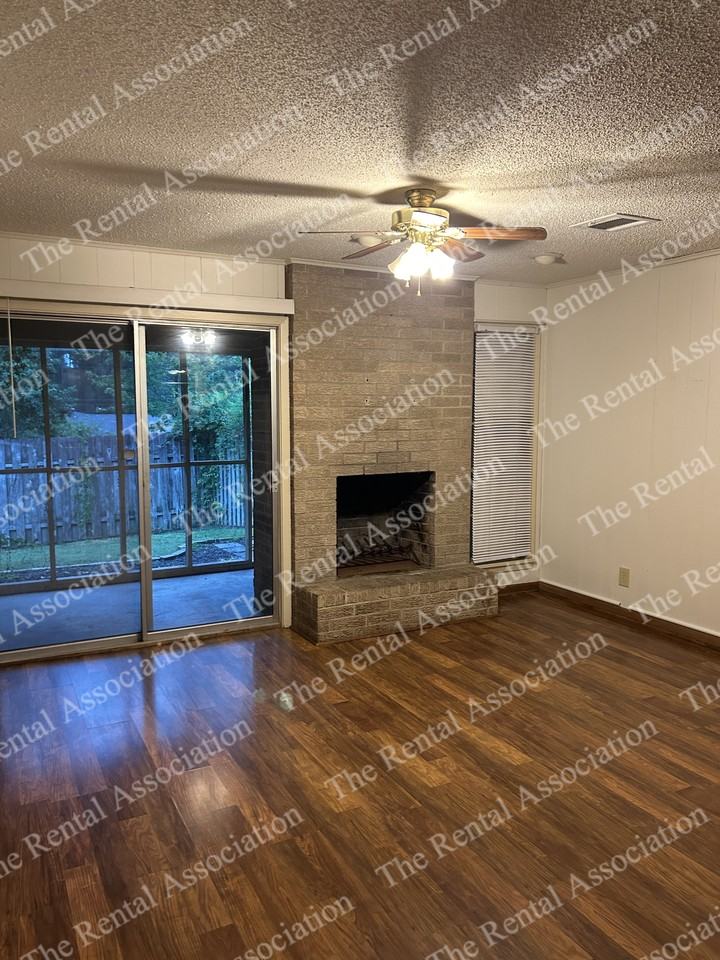 1705 Broadway Ave #1 - Photo 3 of 15