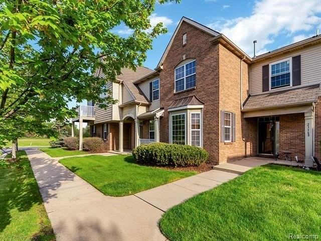 23370 Sunset Rd #23 - Photo 2 of 25