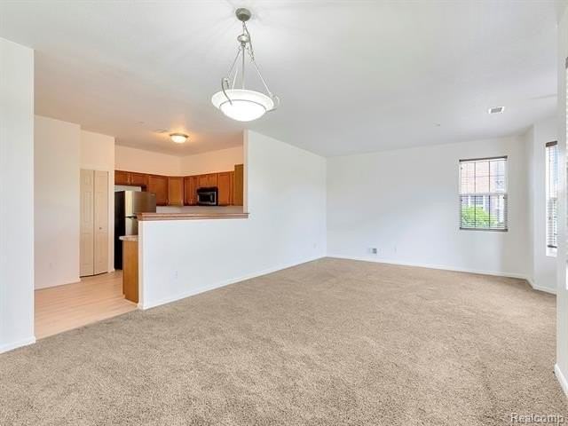23370 Sunset Rd #23 - Photo 4 of 25