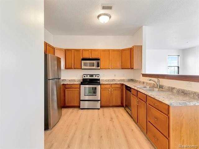 23370 Sunset Rd #23 - Photo 7 of 25