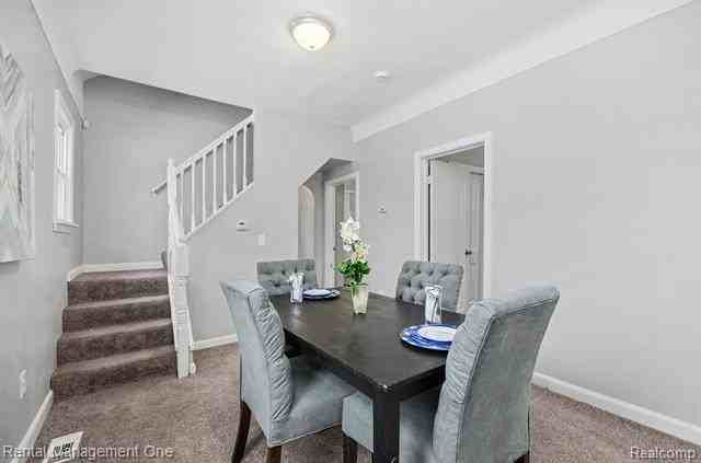 20801 Elroy Ave - Photo 6 of 18