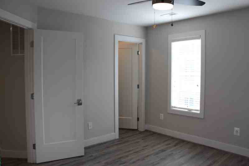916 N Buchanan Ct #916 - Photo 6 of 23