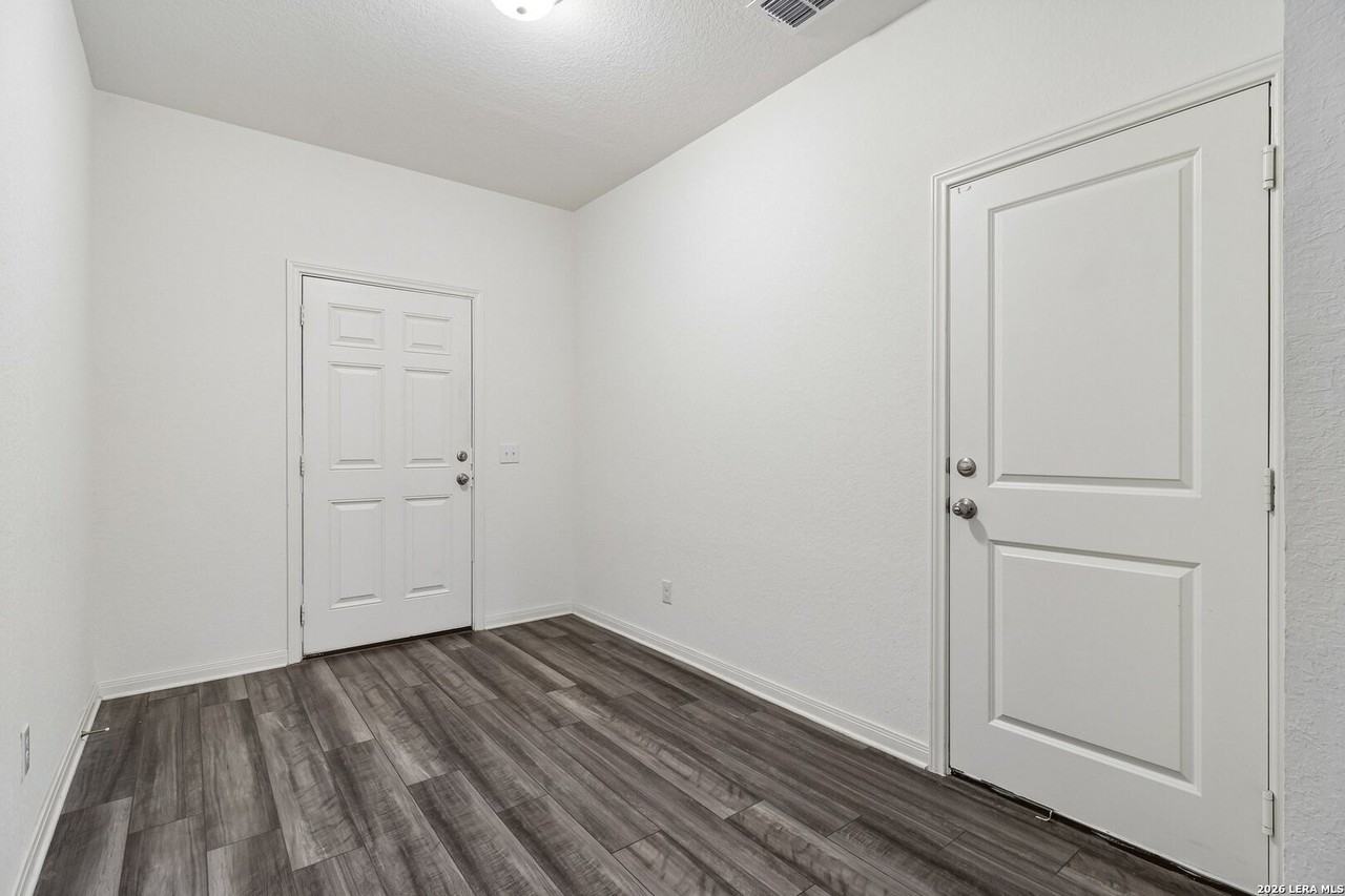 14374 Palm Rdg - Photo 5 of 35
