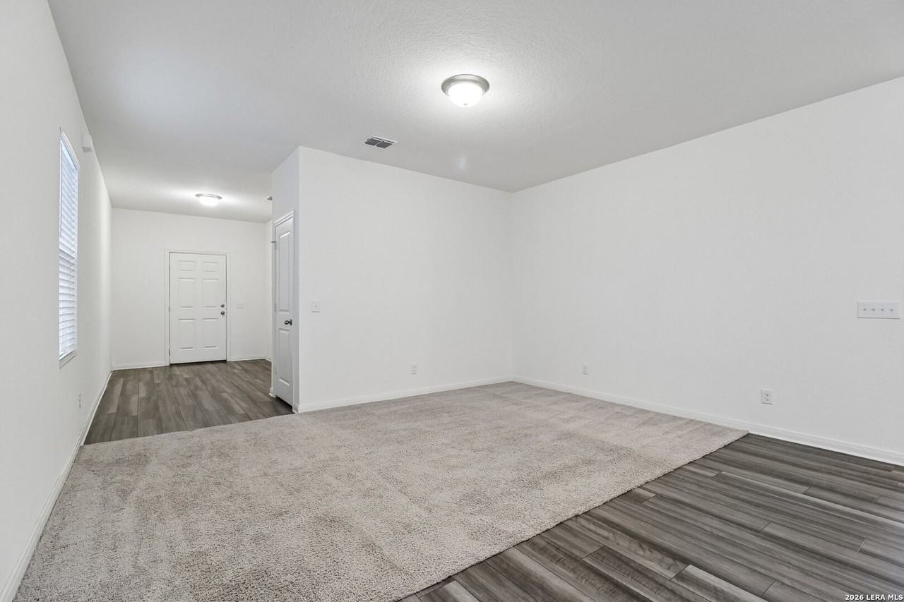 14374 Palm Rdg - Photo 6 of 35