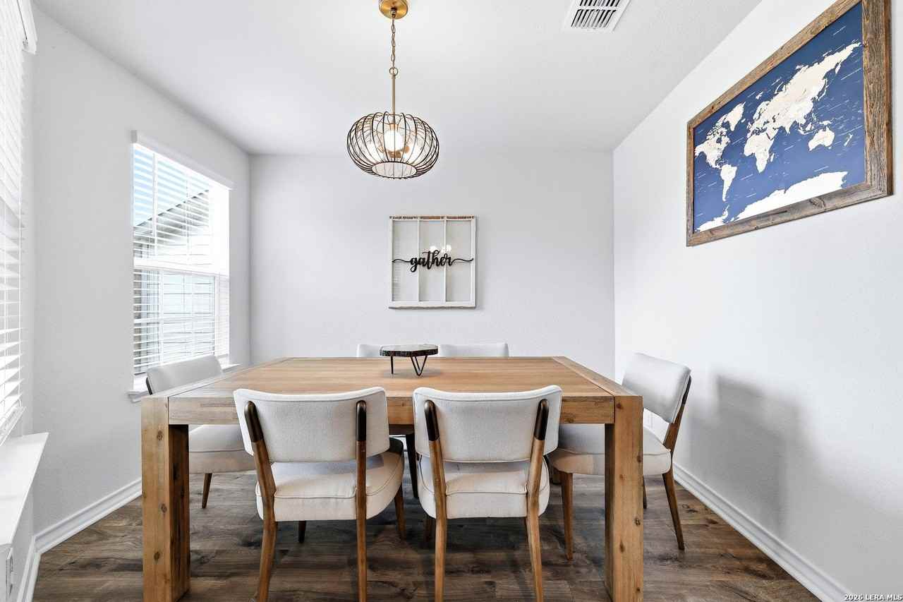 14059 Mudstone St - Photo 4 of 29